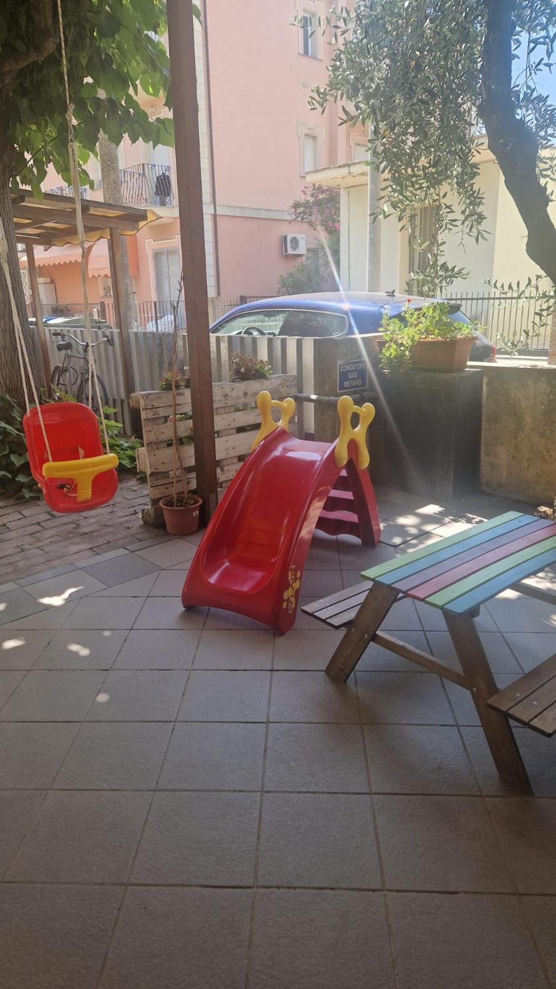 Hotel Villa Dei Gerani Rimini Exterior photo