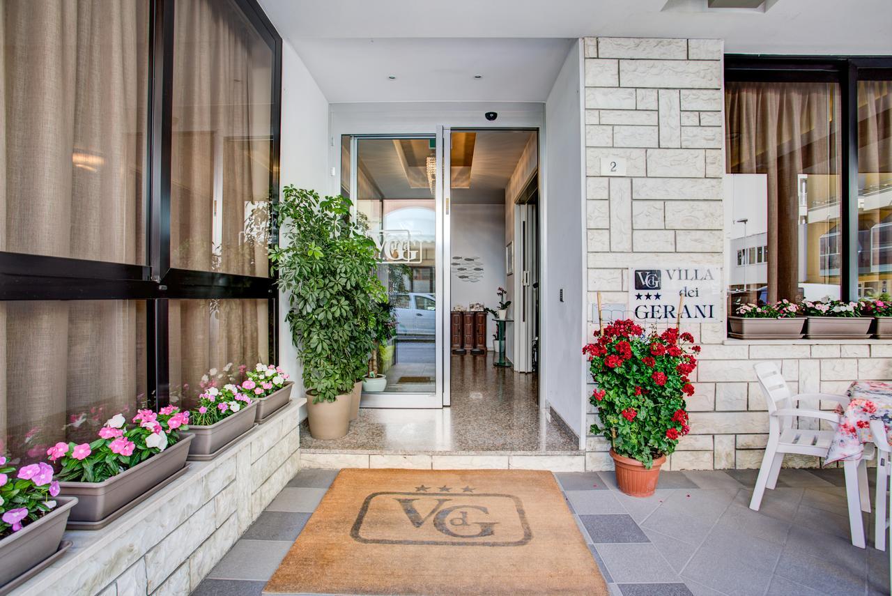 Hotel Villa Dei Gerani Rimini Exterior photo